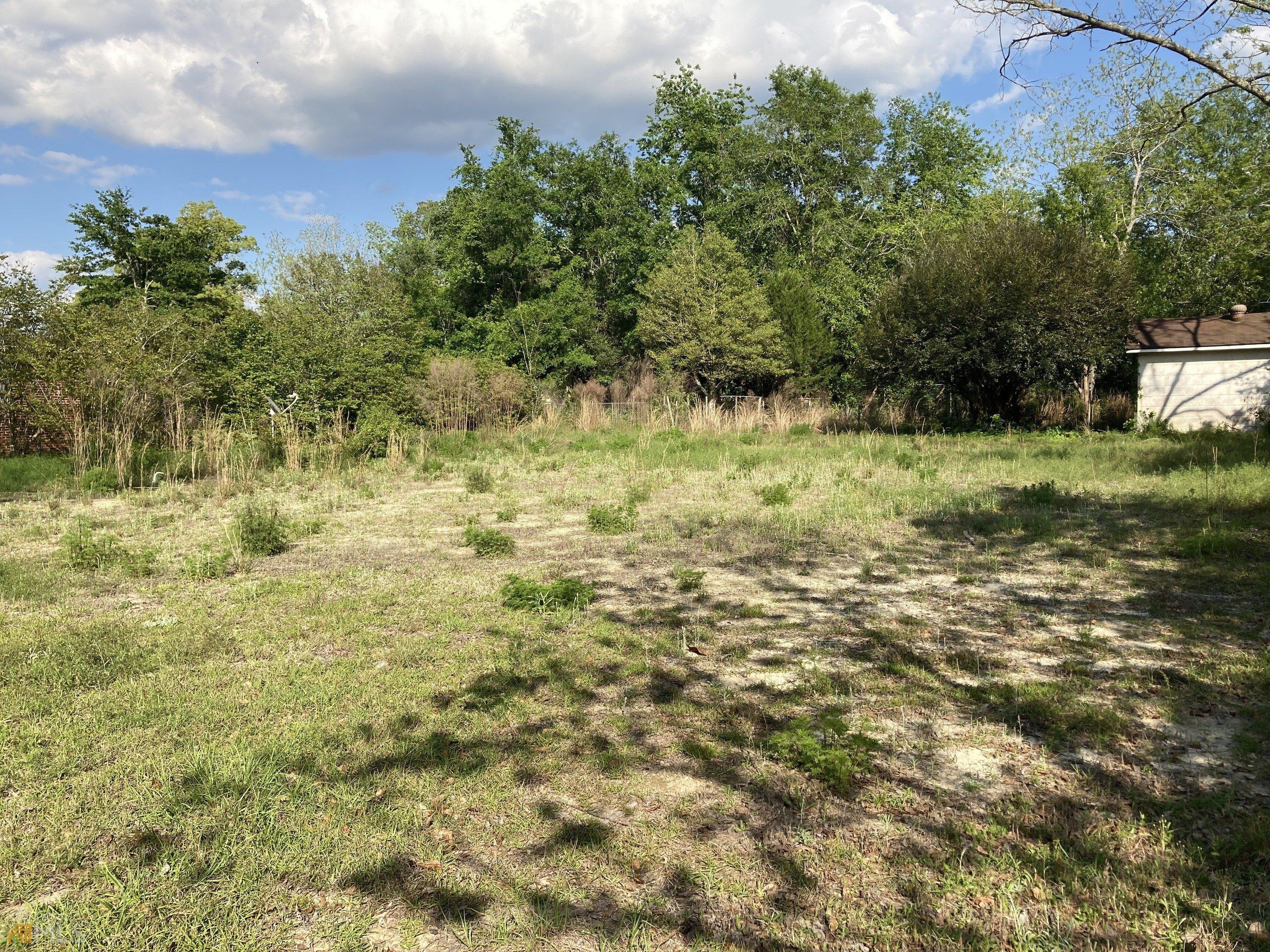 S Rushing St, Glennville, GA 30427
