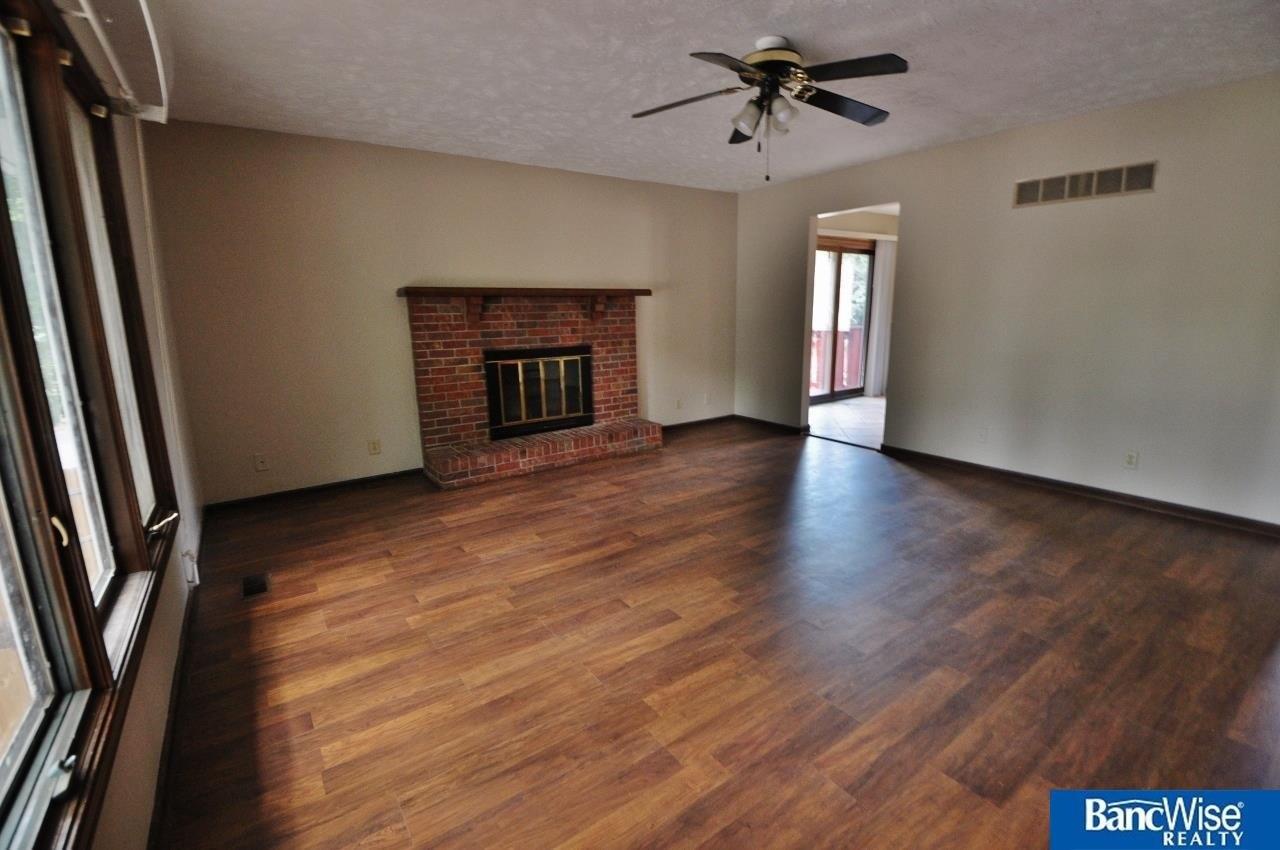 Hook Dr, Lincoln, NE 68507