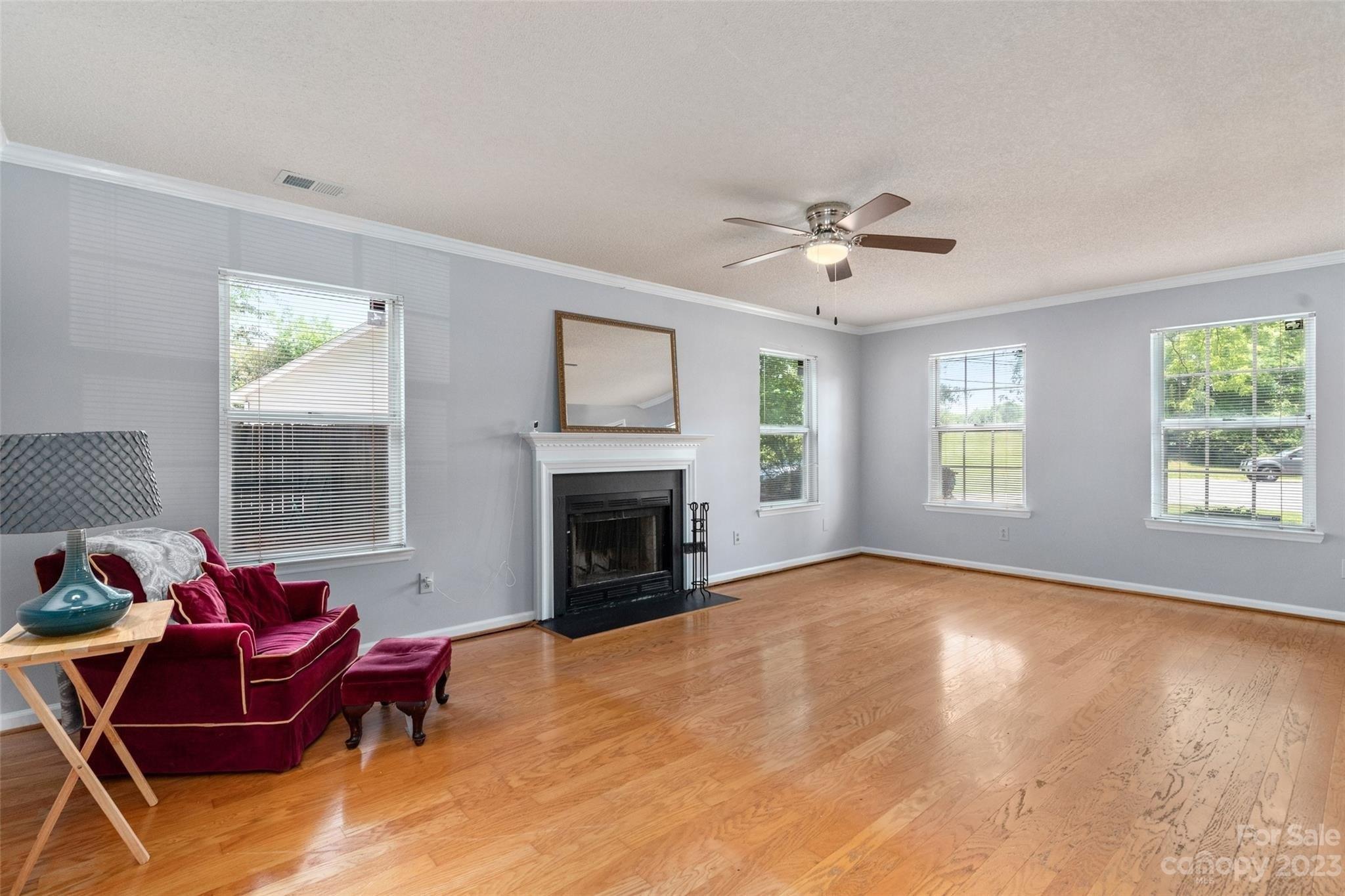 Spring Creek Ln, Charlotte, NC 28273