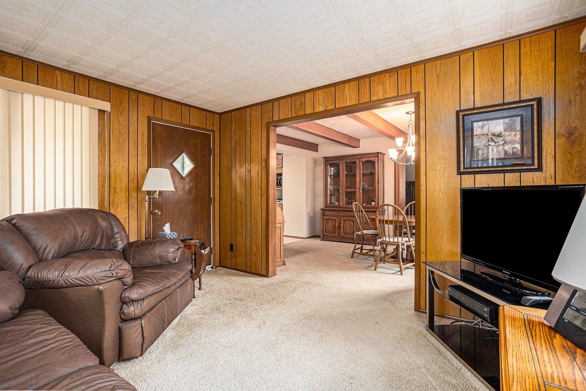 Brookfield Dr, Battle Creek, MI 49015