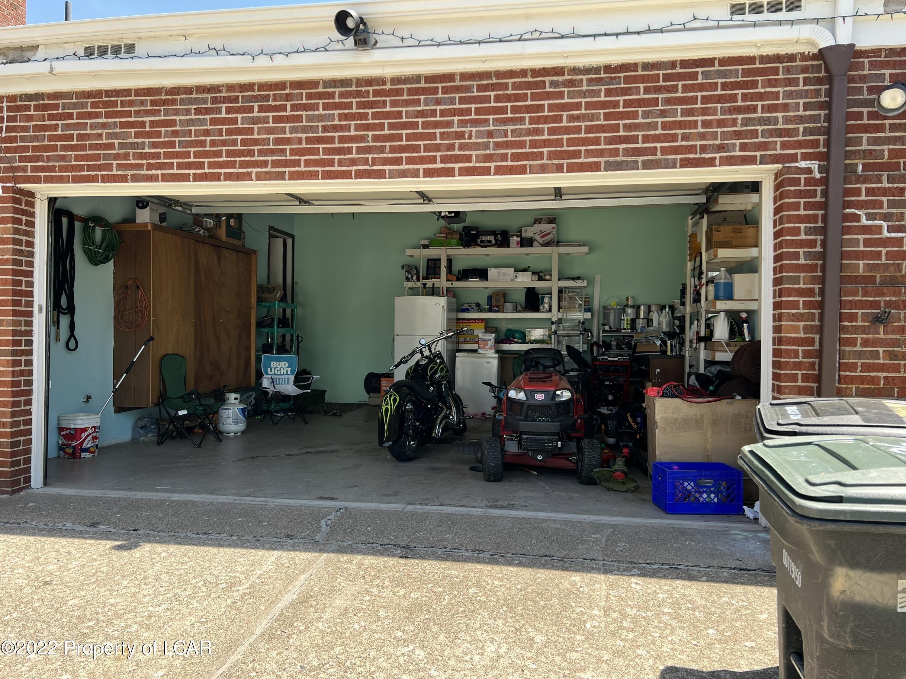 Muir Ave, Hazleton, PA 18201