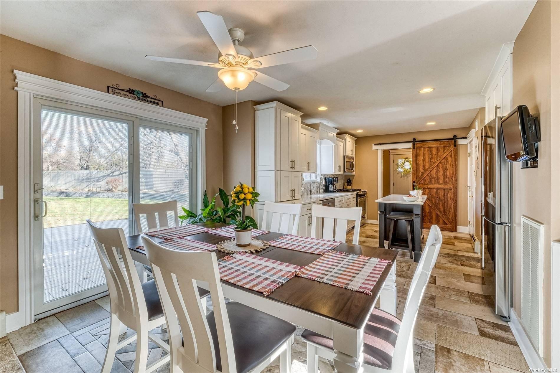 Keystone Ct, Centereach, NY 11720