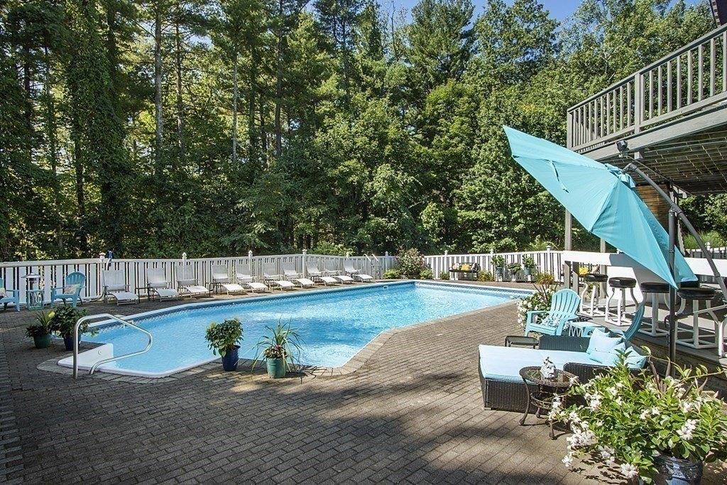 Commonwealth Cir, Leominster, MA 01453