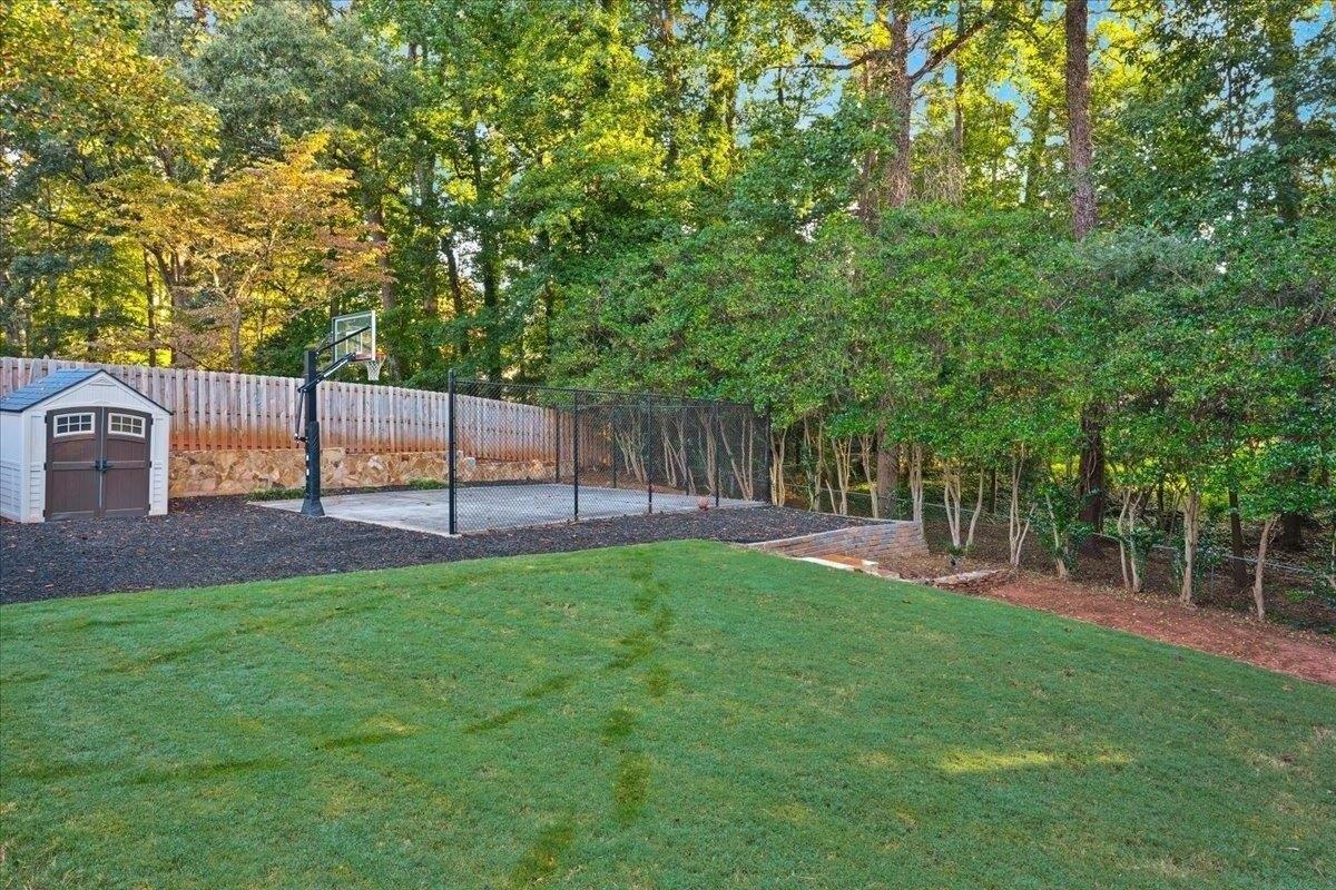 Forestglade Dr, Stone Mountain, GA 30087
