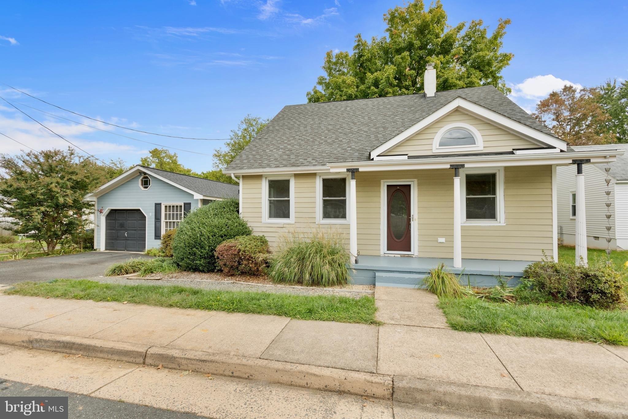 Pershing Ave Nw, Leesburg, VA 20176