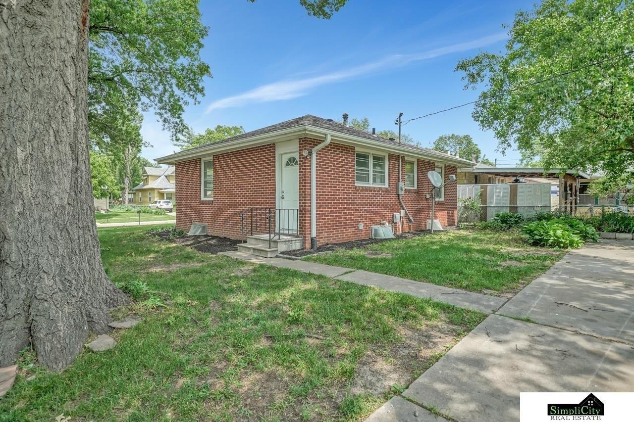 Gladstone St, Lincoln, NE 68507