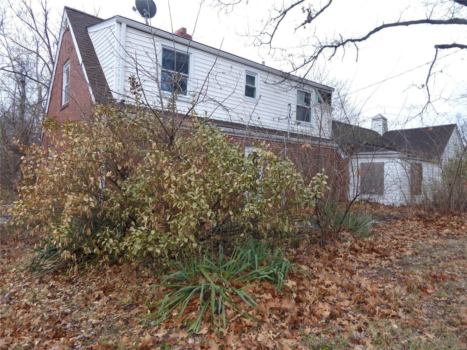 Winchester Dr, Saint Louis, MO 63121
