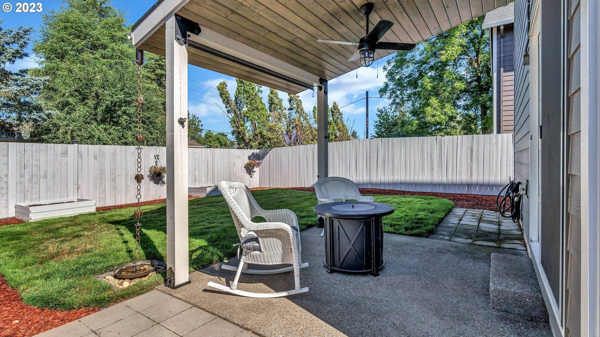S Willamette St, Newberg, OR 97132
