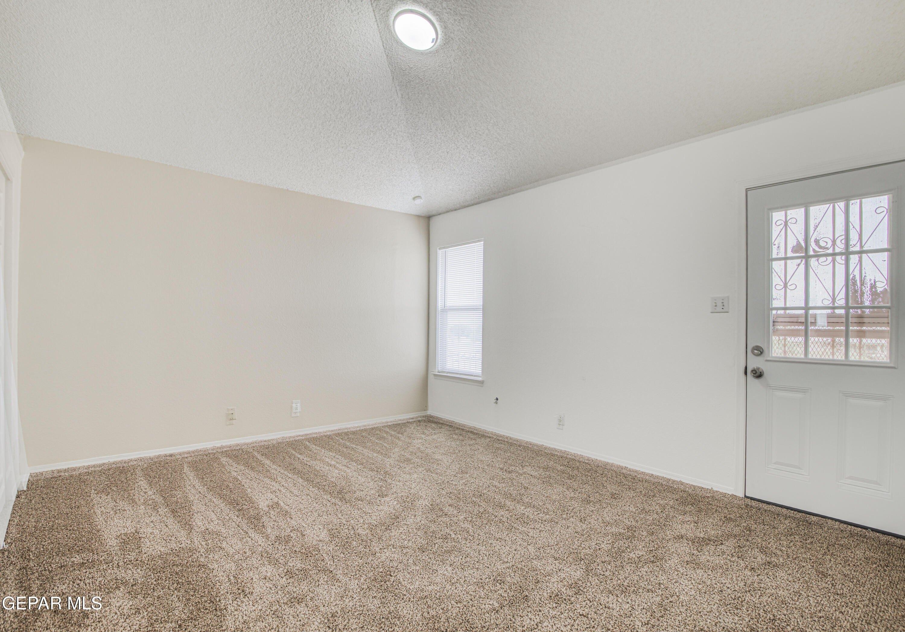 Loma Linda Cir, El Paso, TX 79934