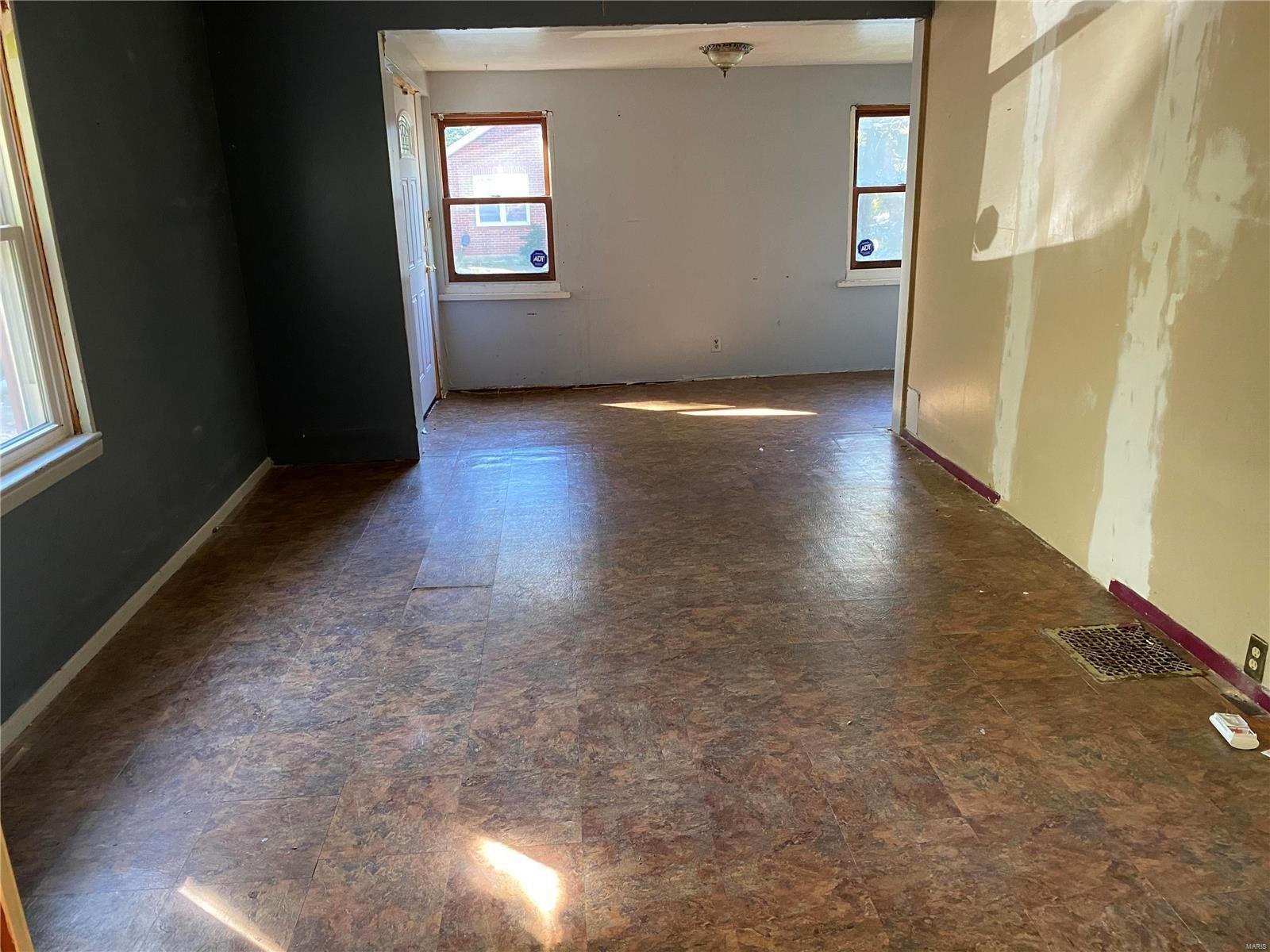 Habecking Dr, Saint Louis, MO 63137