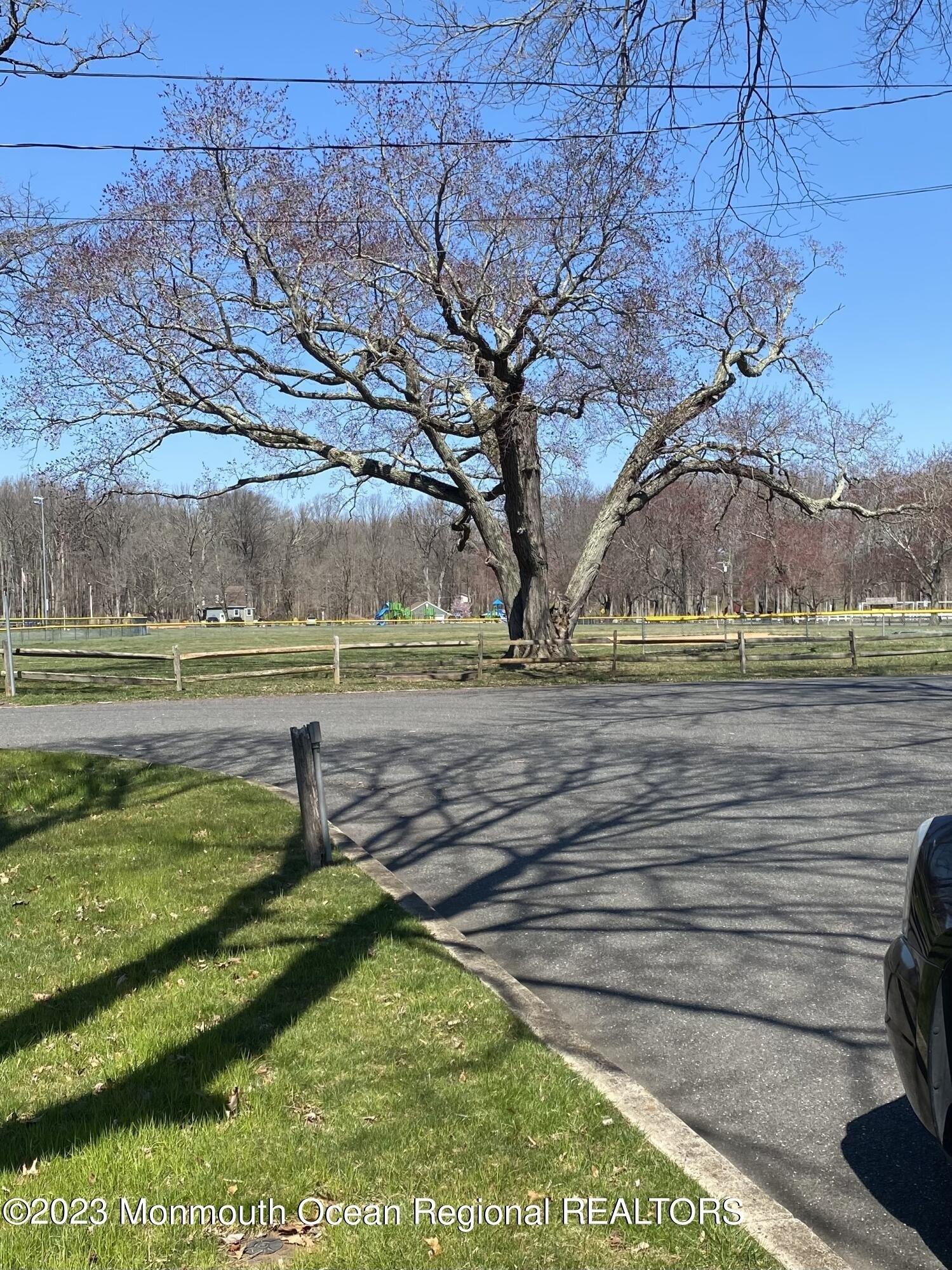 Arthur Dr, Red Bank, NJ 07701