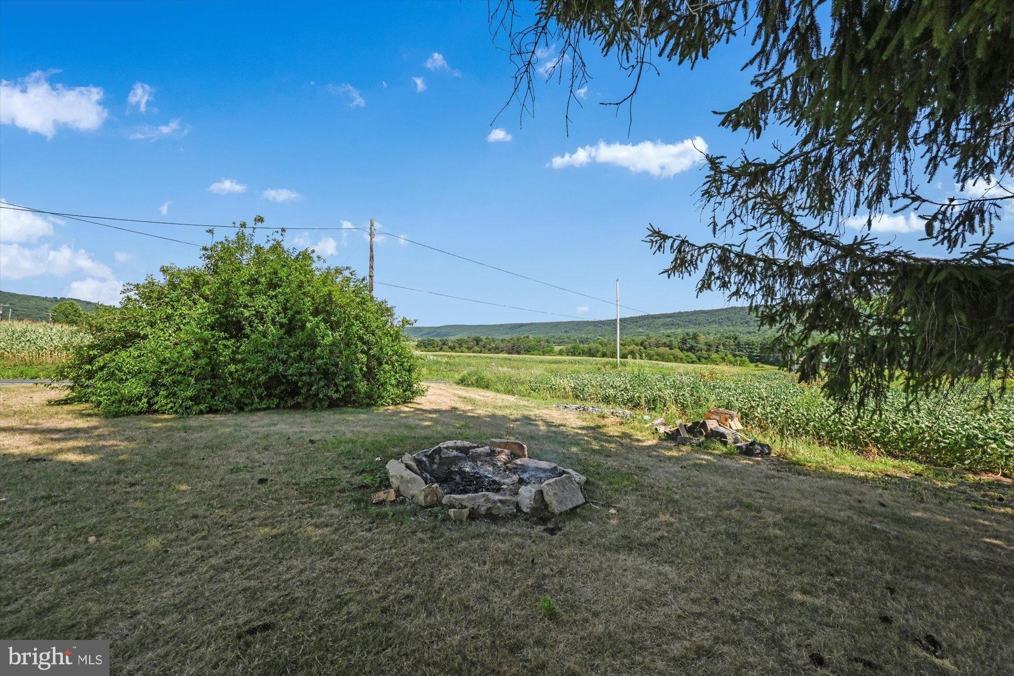 E Main St, Hegins, PA 17938