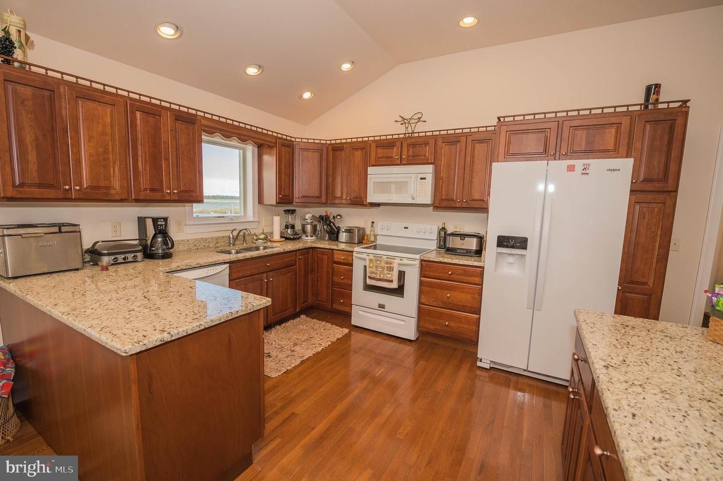 Lee Ave, Deal Island, MD 21821