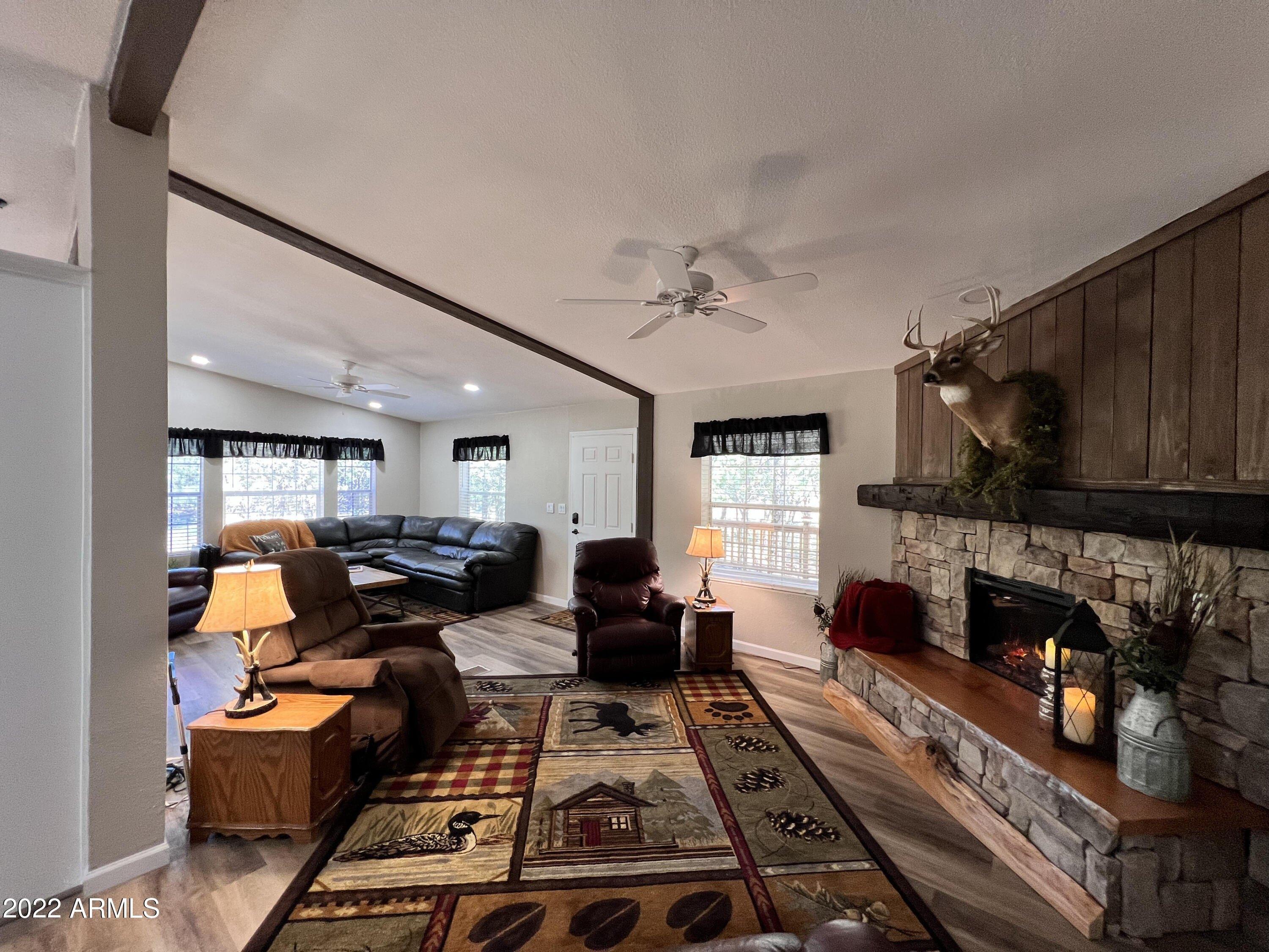 Ridgetop Dr, Happy Jack, AZ 86024