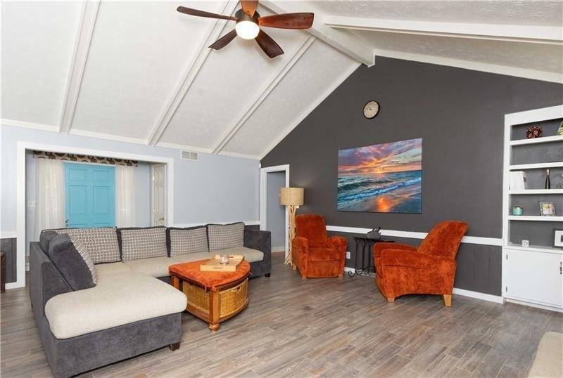 Rangewood Dr Sw, Lilburn, GA 30047