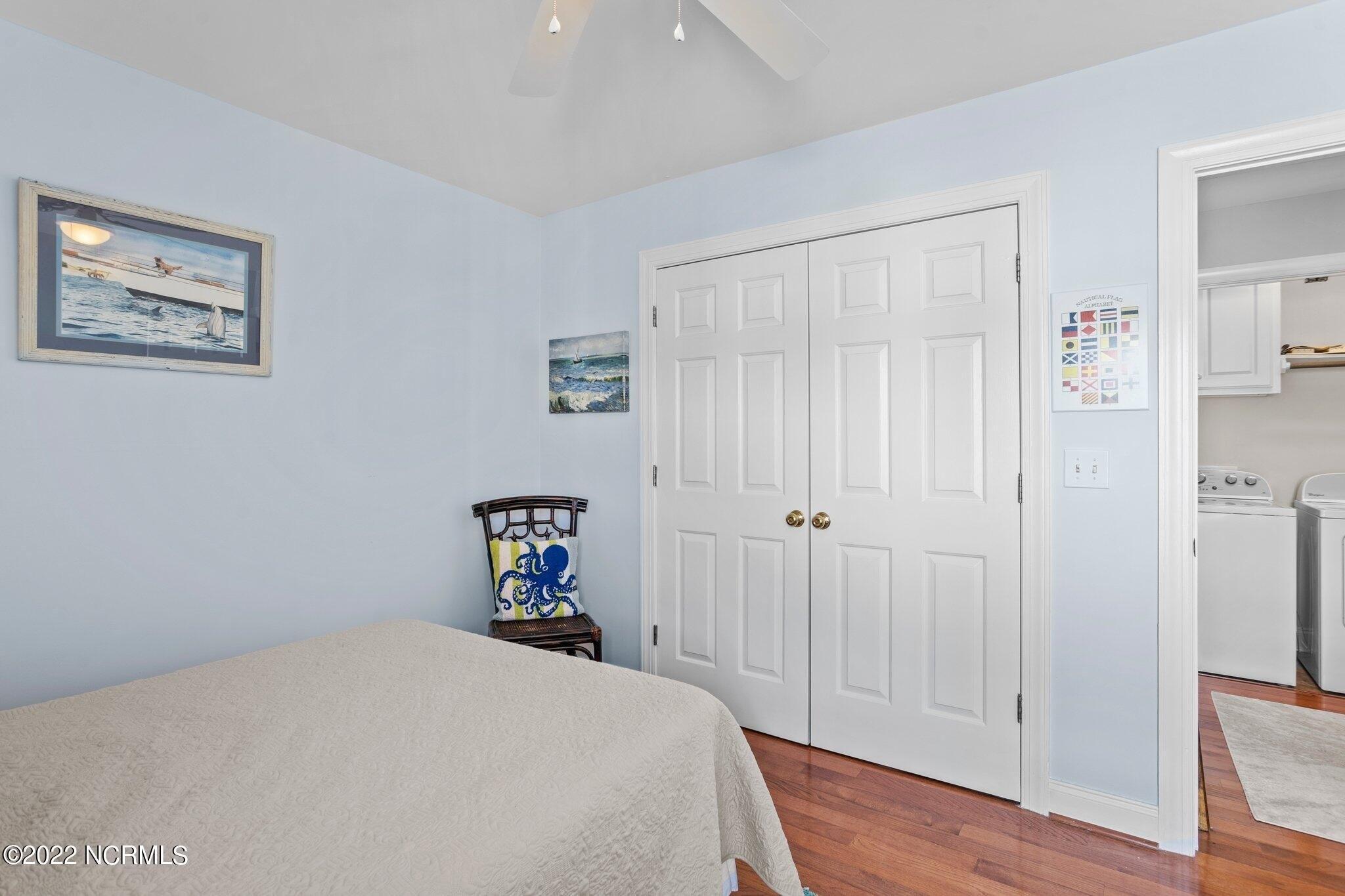 N New River Dr, Surf City, NC 28445