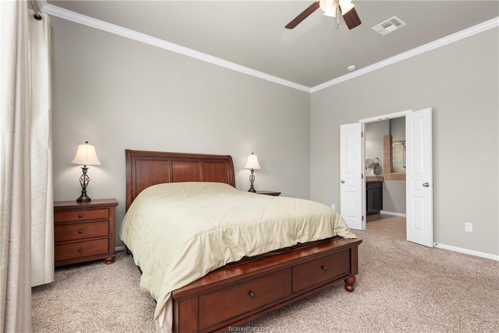 Kinnersley Ln, College Station, TX 77845