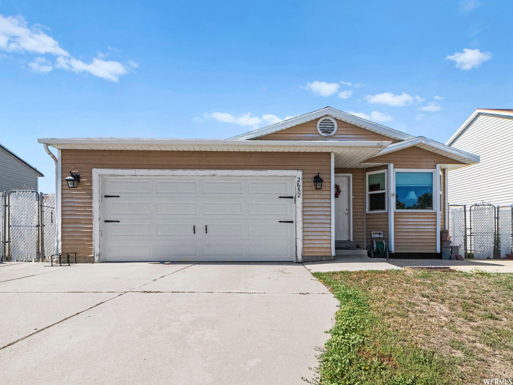 S Melville Dr, Magna, UT 84044