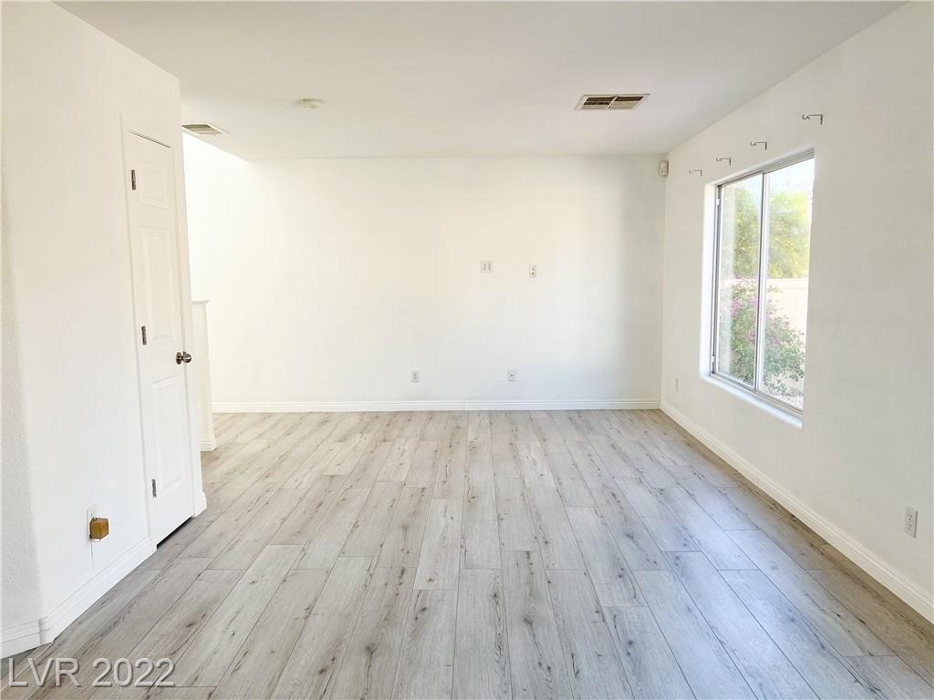 Milkweed Canyon Ave, Las Vegas, NV 89166