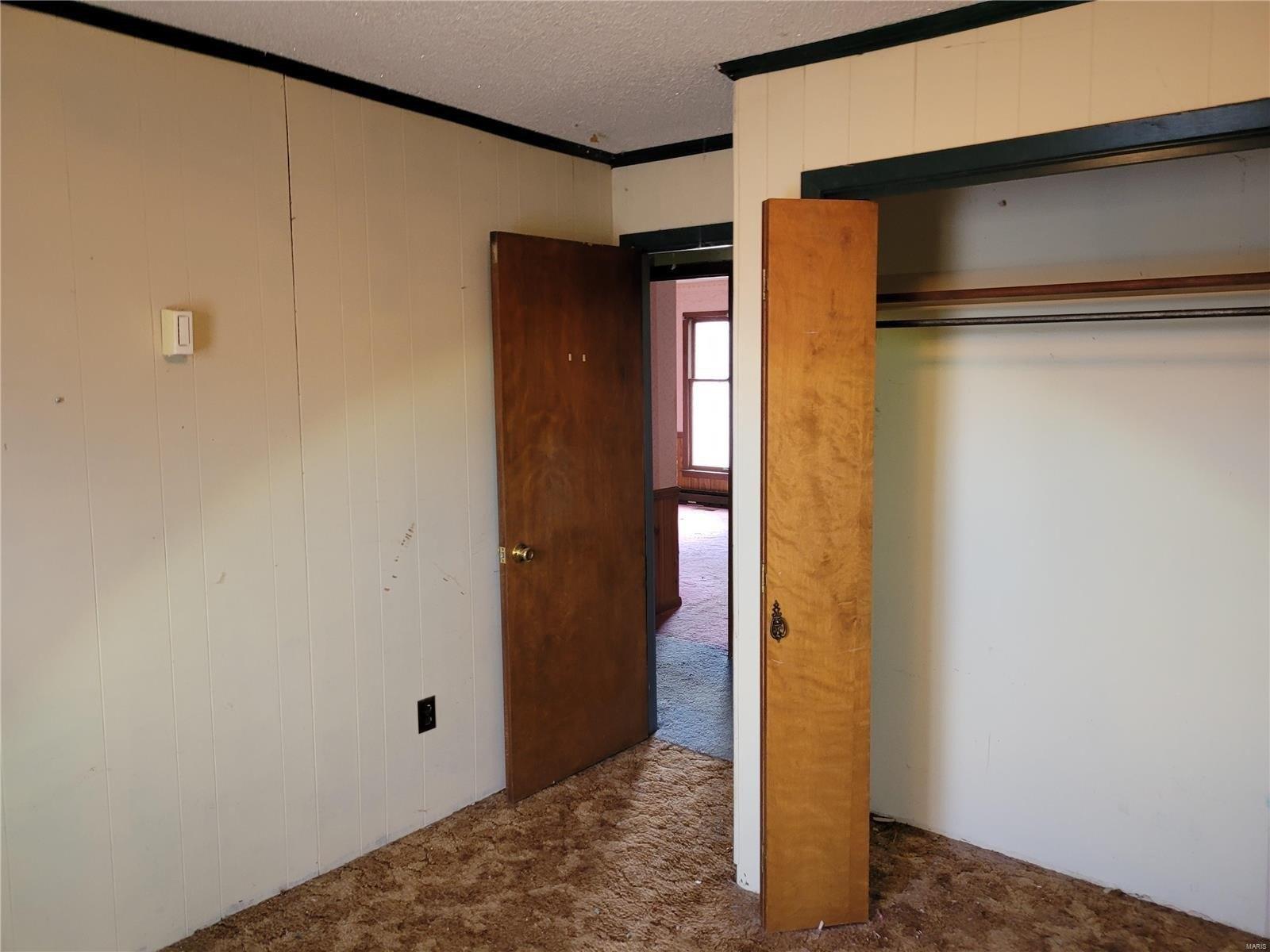 E Cedar St, Bertrand, MO 63823