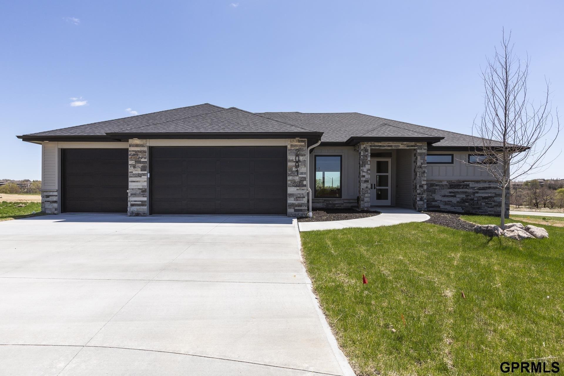 N 182nd Ave, Elkhorn, NE 68022
