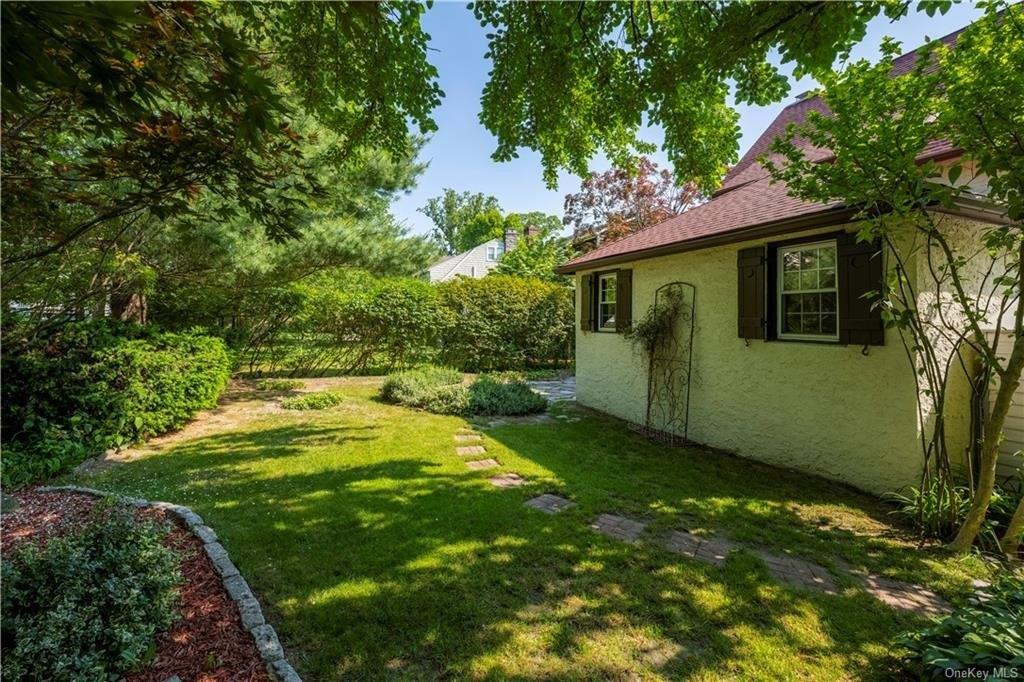 Ralph Ave, White Plains, NY 10606