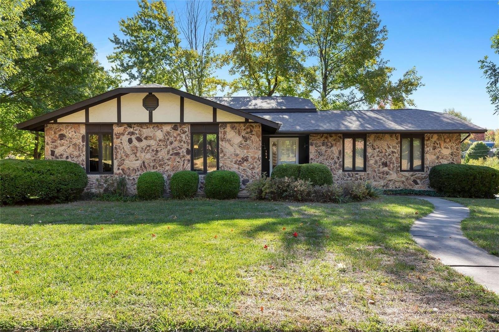 Shelburne Dr, Saint Charles, MO 63301