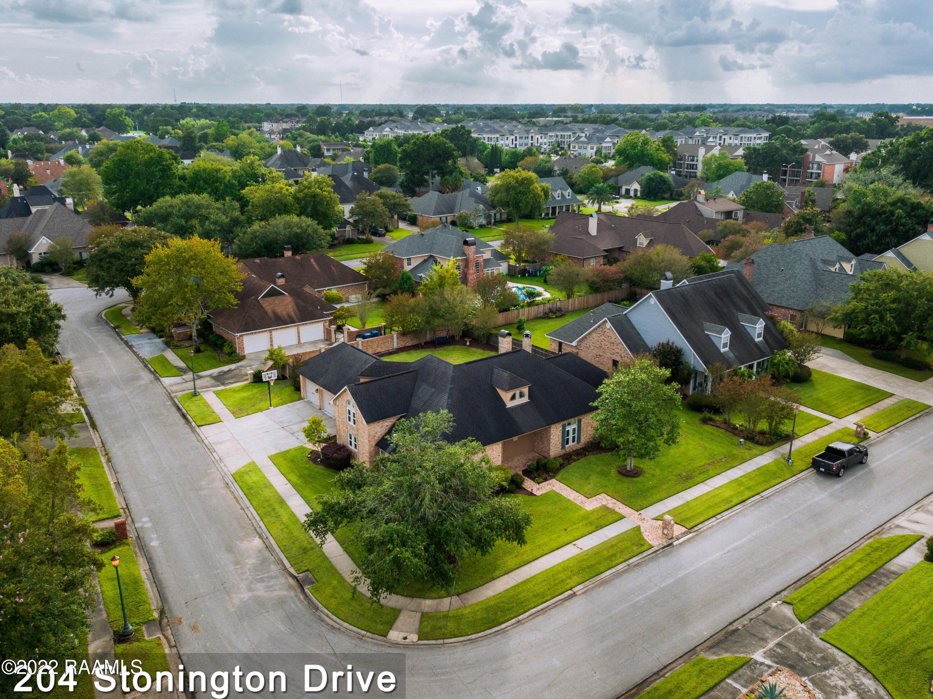 Stonington Dr, Lafayette, LA 70503