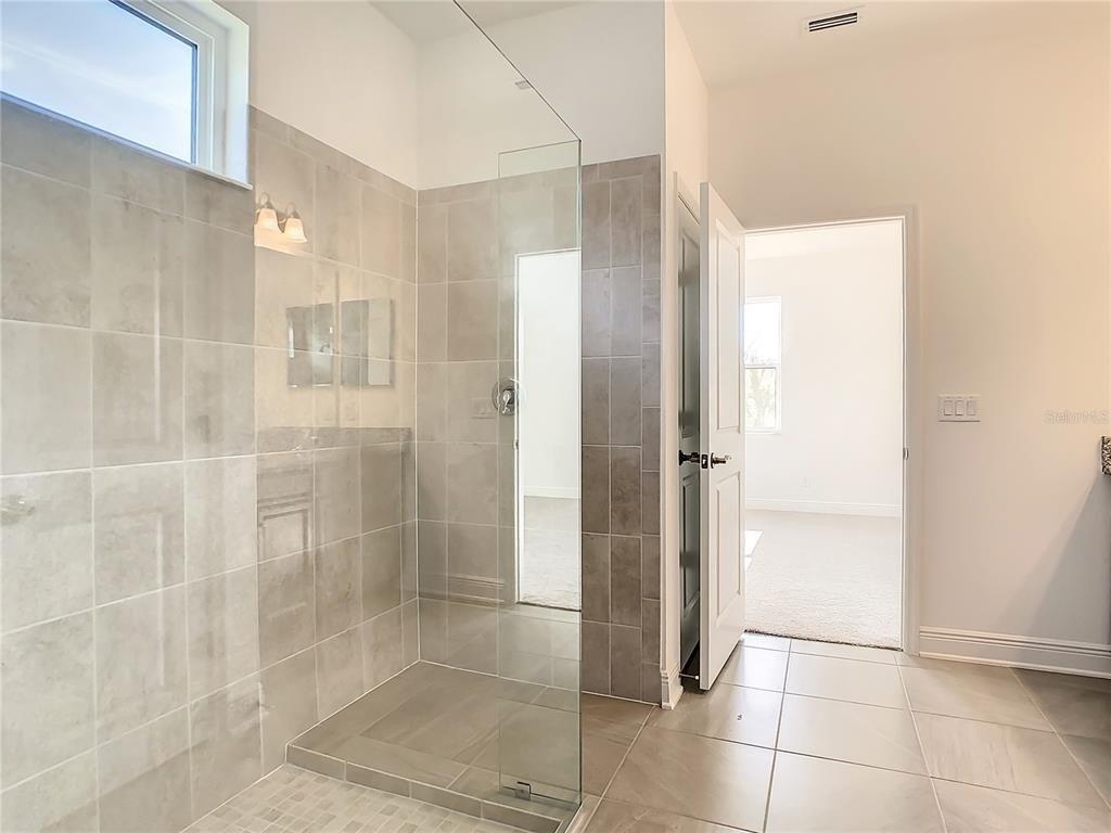 Quiet Dr, Sarasota, FL 34240