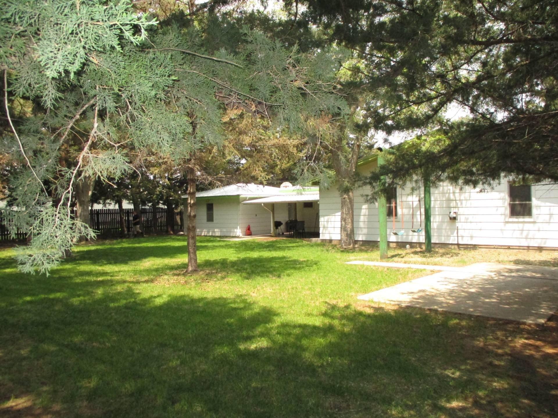 W 12th St, Goodland, KS 67735