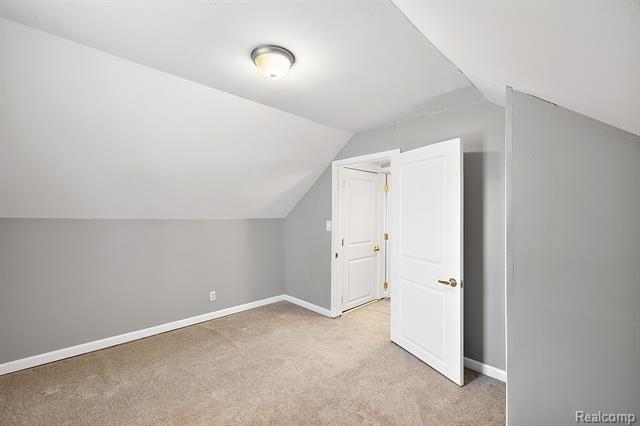E Guthrie Ave, Madison Heights, MI 48071
