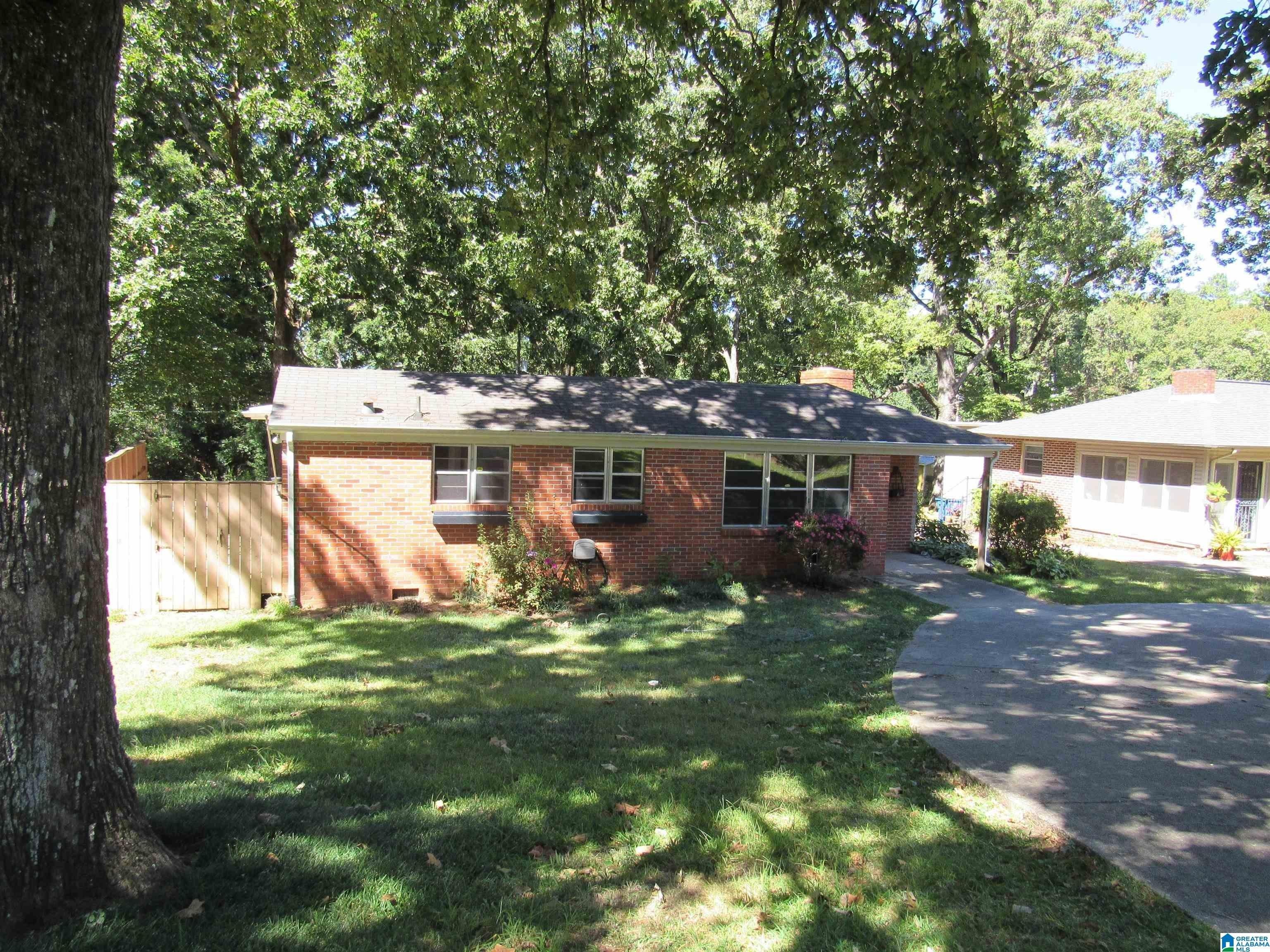 Homarda Dr, Anniston, AL 36207