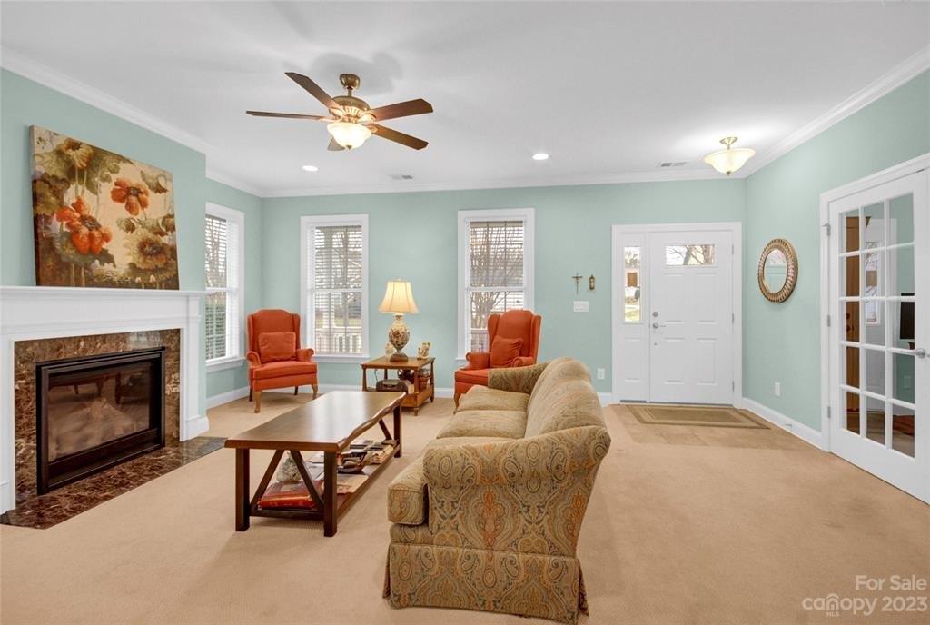 Hazelbrook Ln, Cornelius, NC 28031