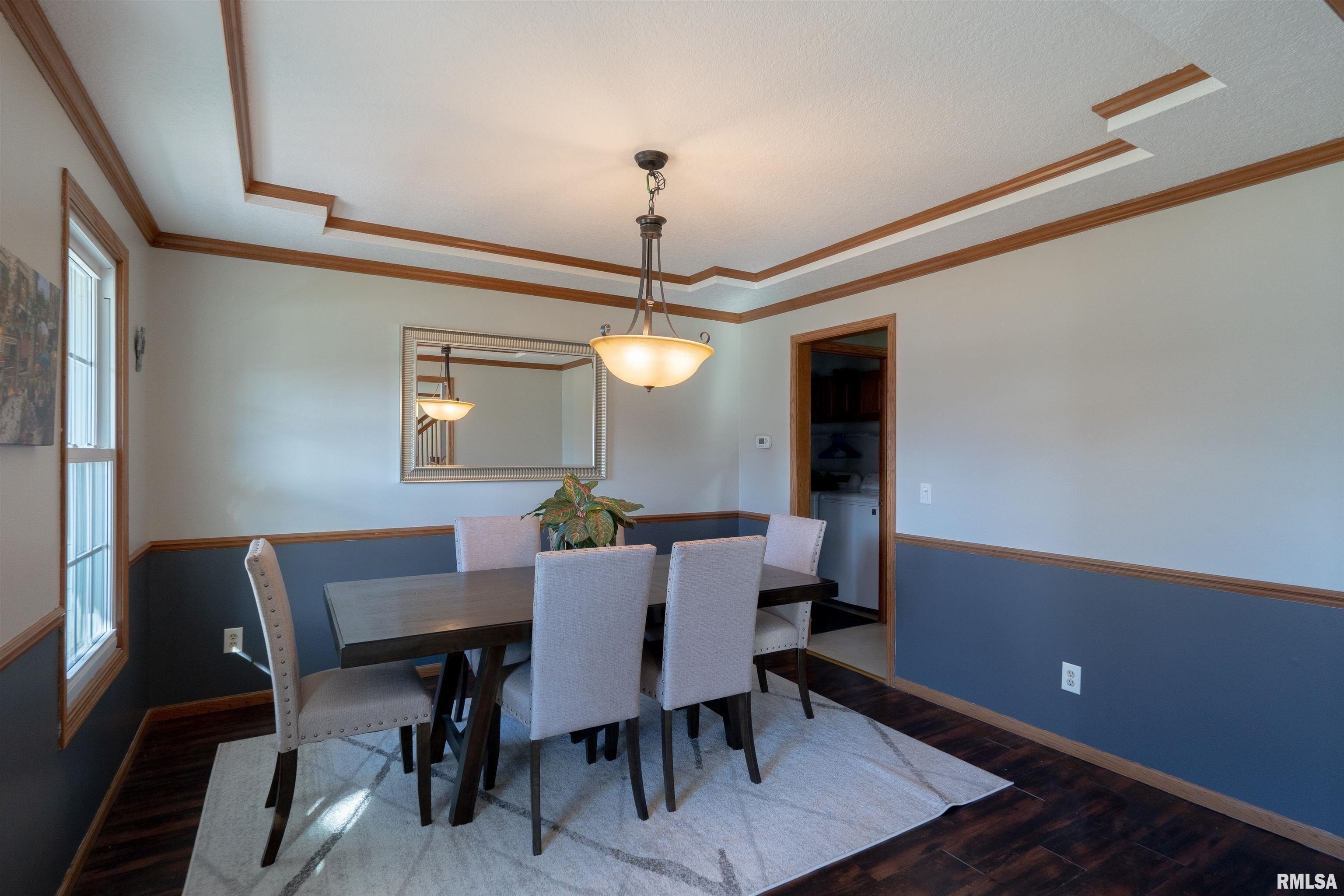 Greenview Dr, Bettendorf, IA 52722