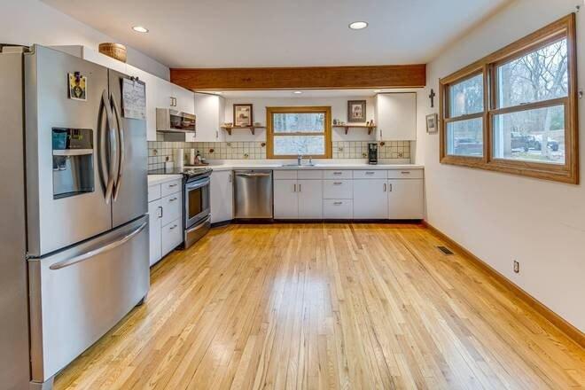 Herrick Ln, Southampton, NY 11968