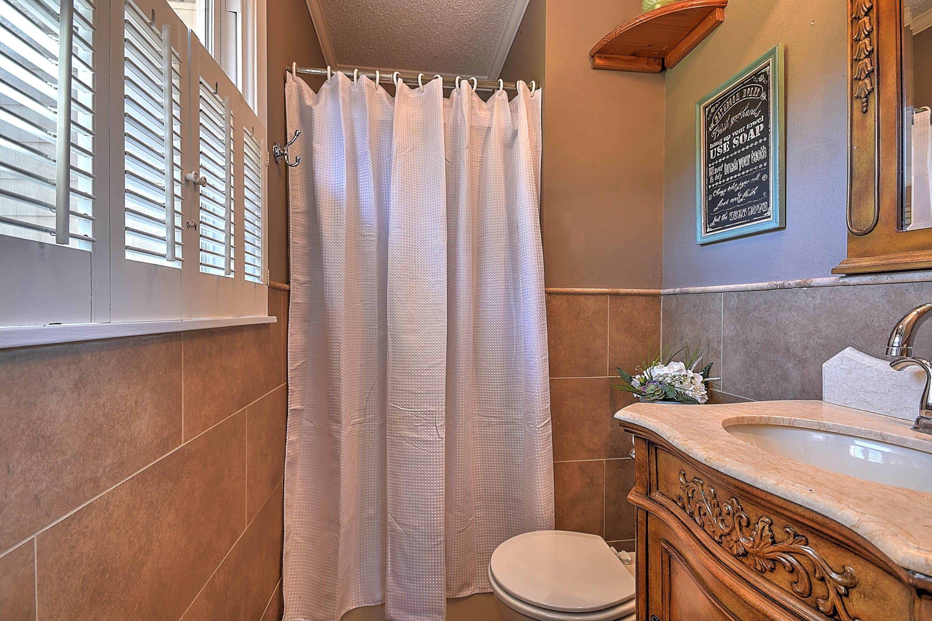 Brookside Ln, Bluff City, TN 37618