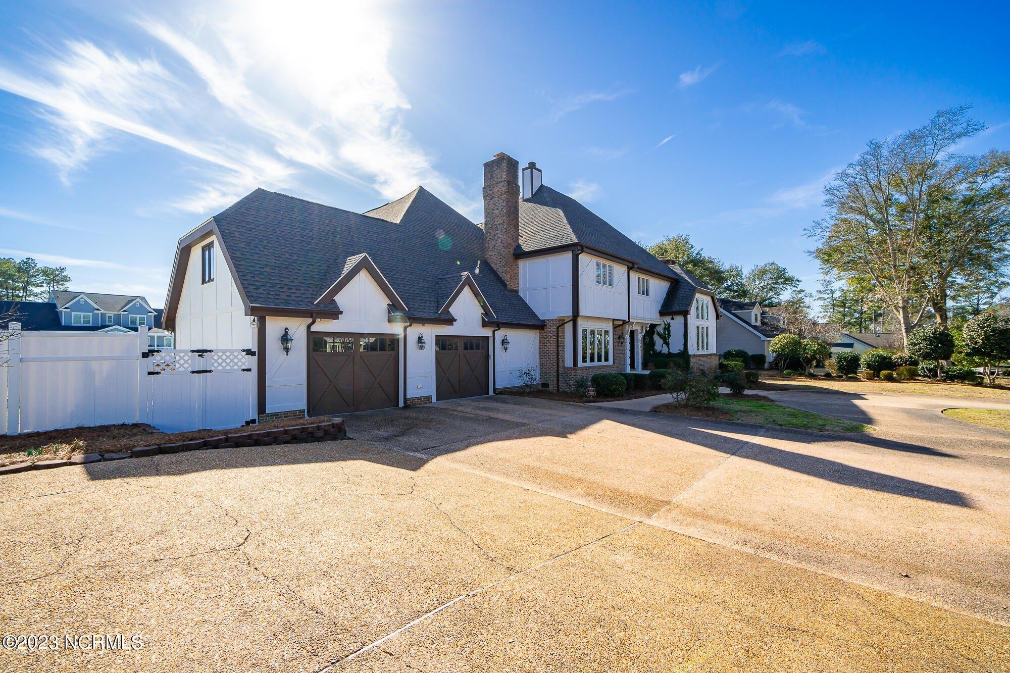 Webb Ct, Morehead City, NC 28557