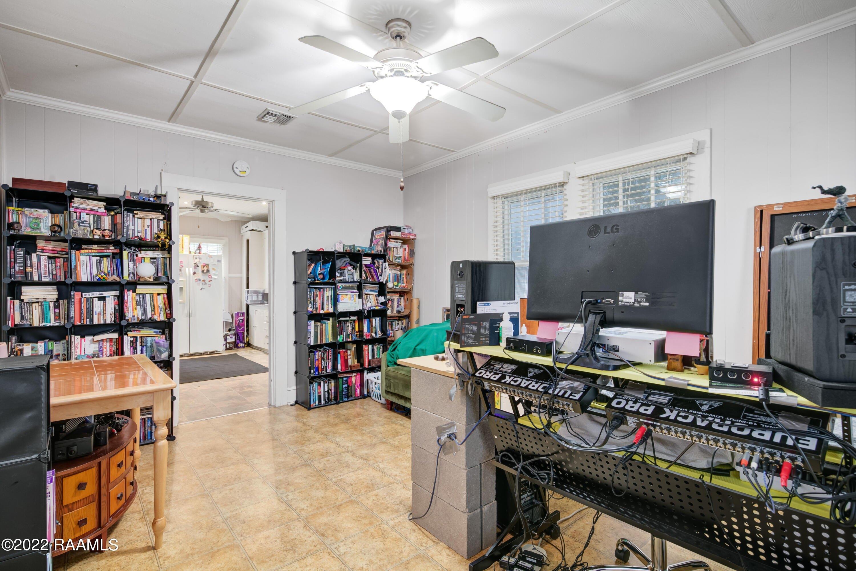 Cedar Crest Ct, Lafayette, LA 70501