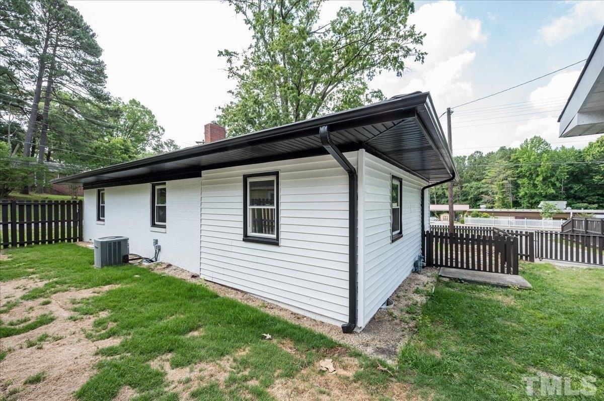 Broad St, Durham, NC 27704