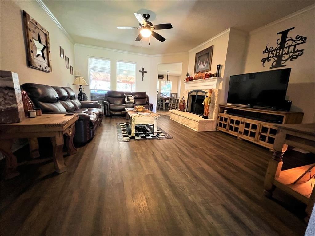 Tanglewood Dr, Burleson, TX 76028