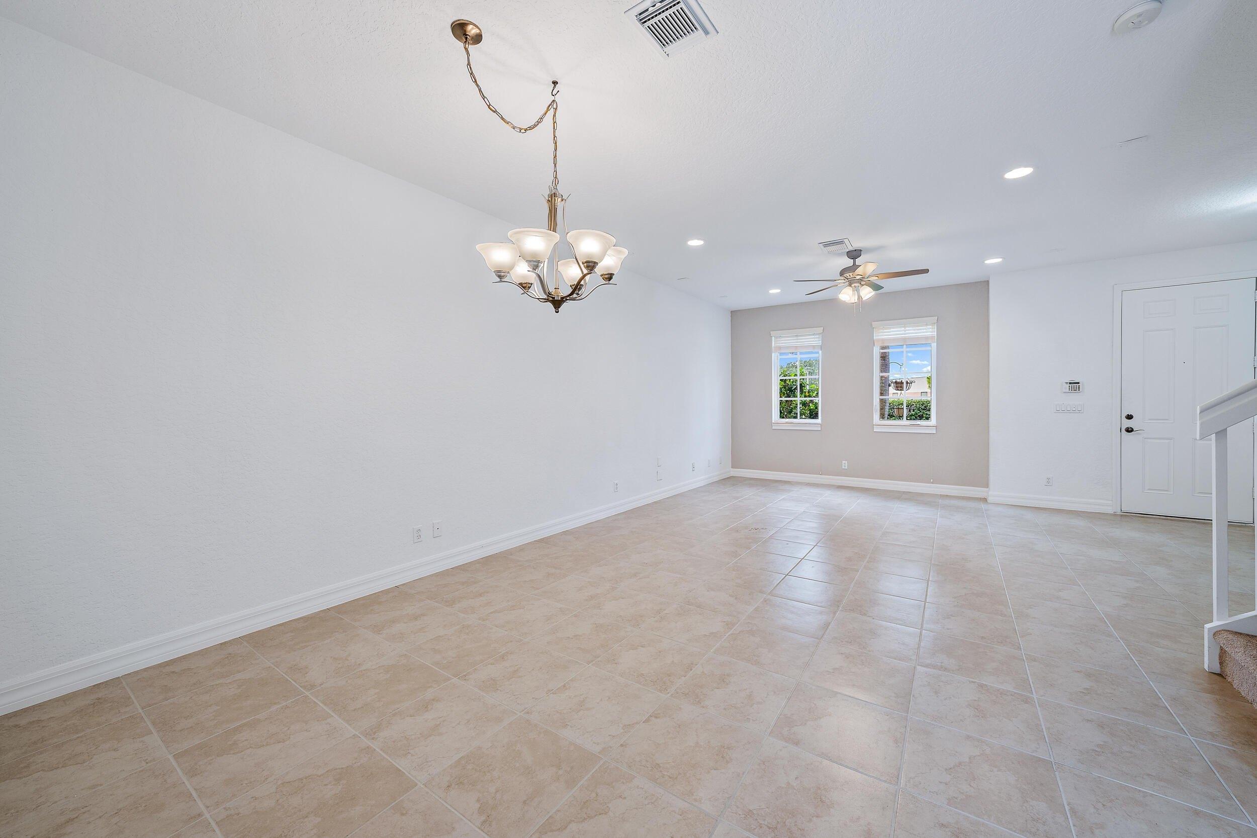 Dakota Dr, Jupiter, FL 33458