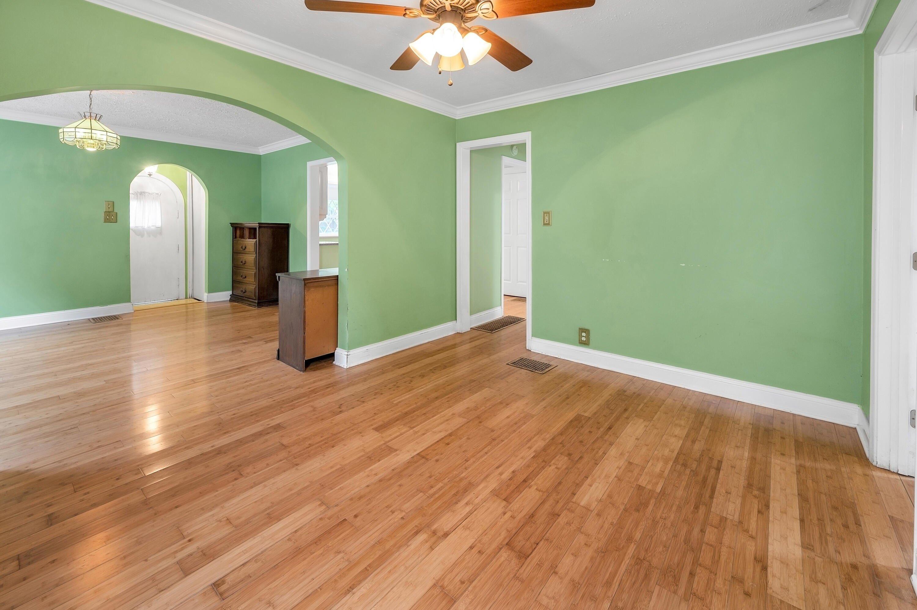 Bassett Ave, Lexington, KY 40502