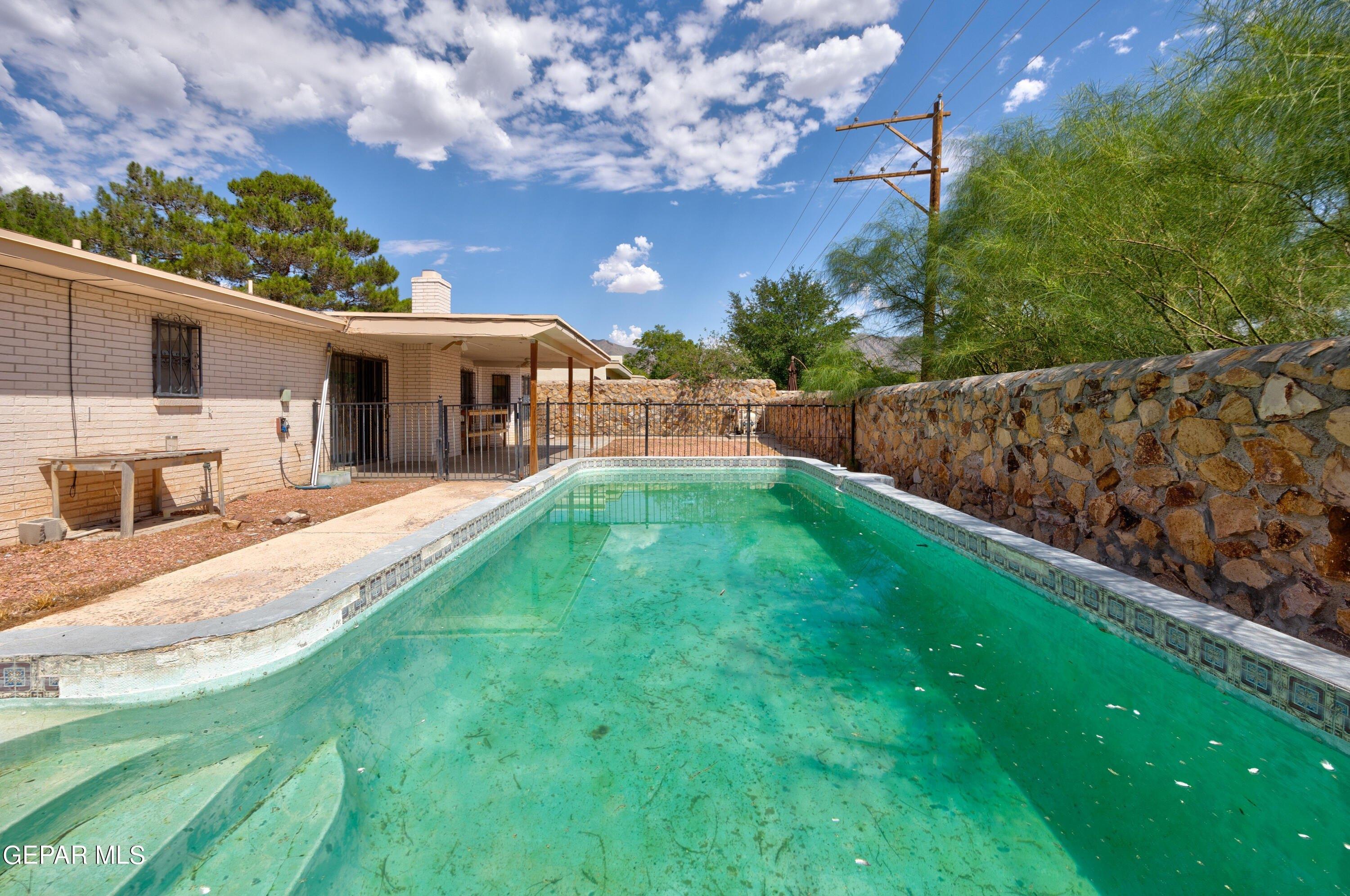 Villa Hermosa Dr, El Paso, TX 79912