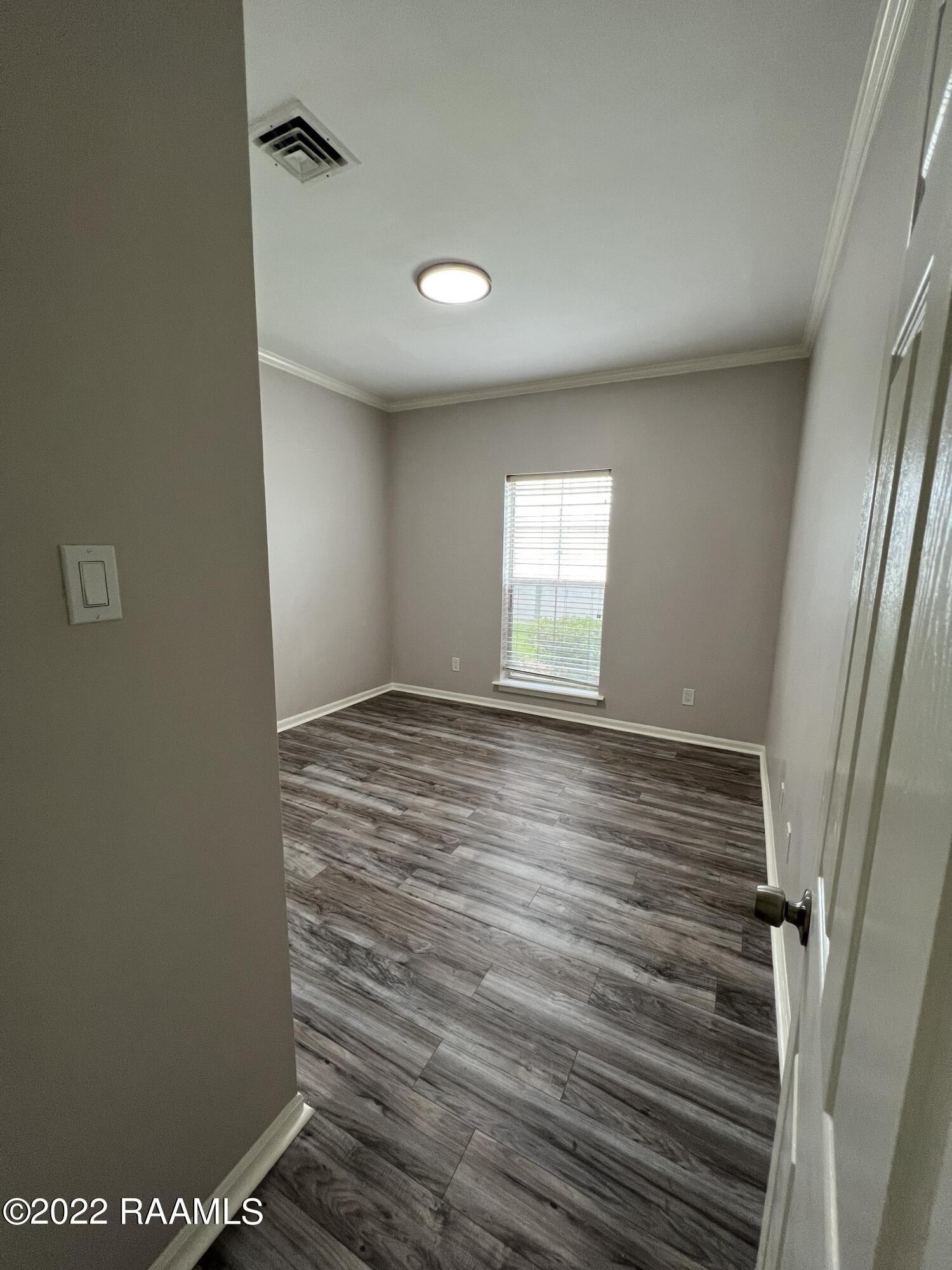 Caravan Dr, Lafayette, LA 70506