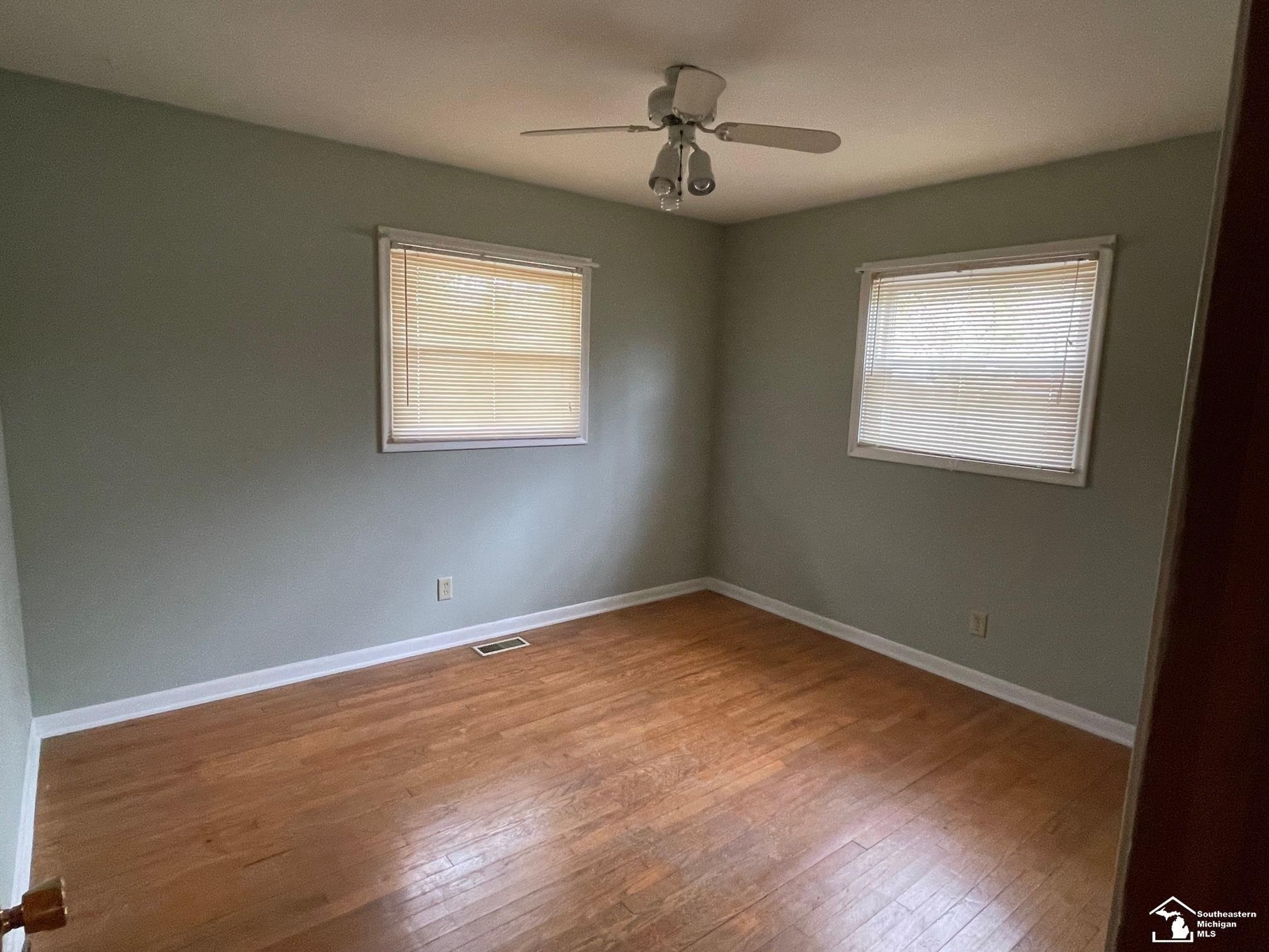 Hill Dr, Lambertville, MI 48144