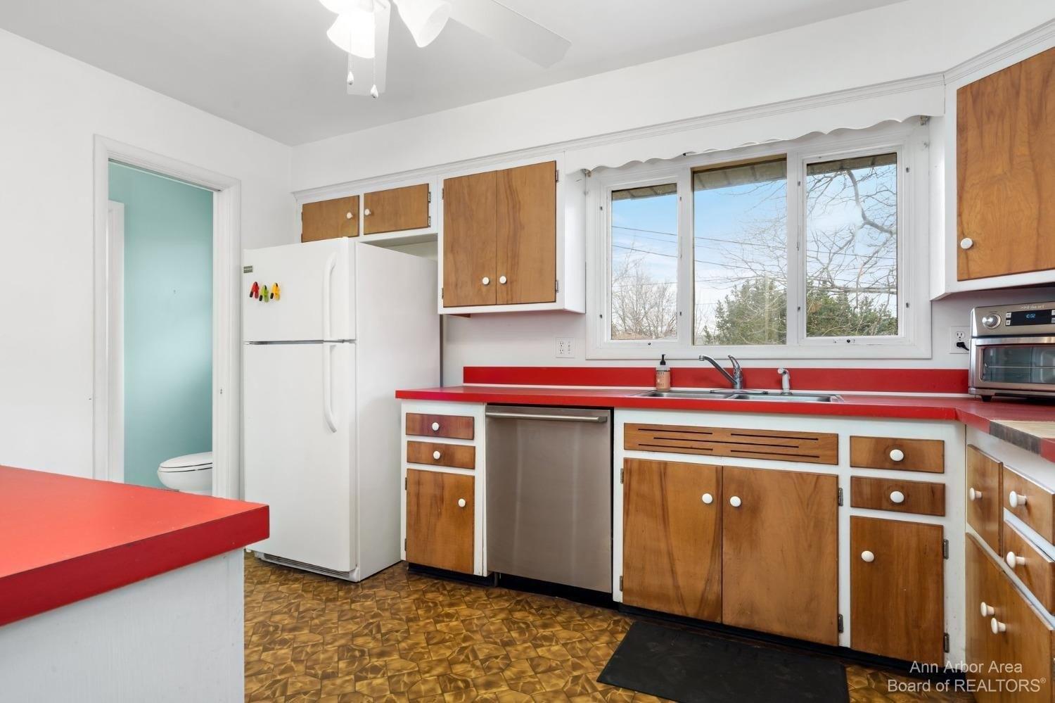 Waverly Rd, Ann Arbor, MI 48103