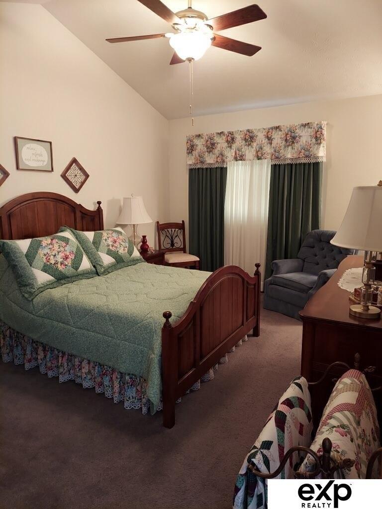 Gayle Ave, Bellevue, NE 68123