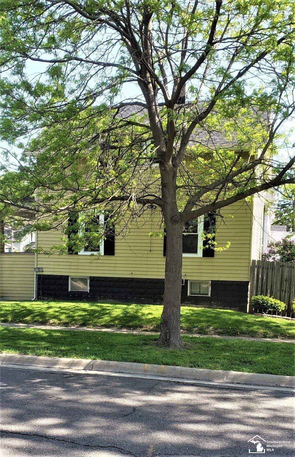 Hubble St, Monroe, MI 48161