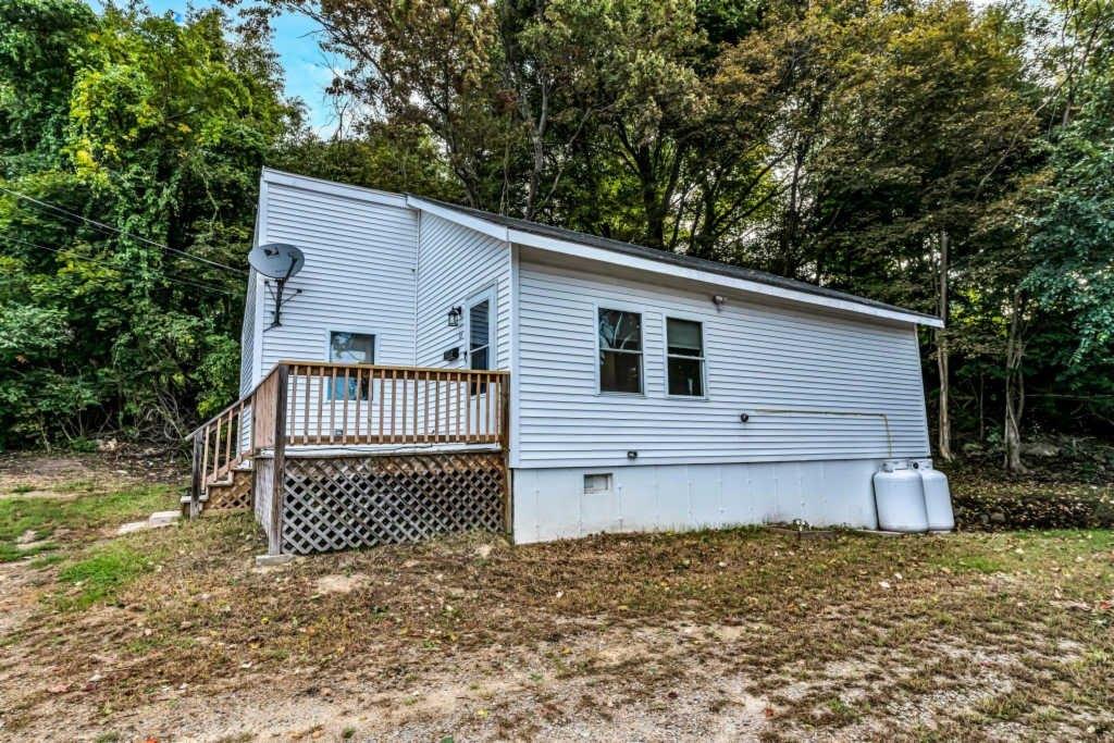 Boyd St, Sanford, ME 04073