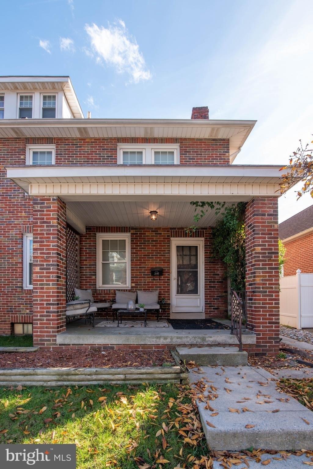 E Jackson St, York, PA 17403